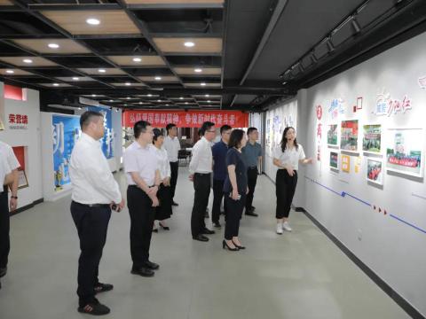 团省委副书记张迎春来918博天堂集团调研共青团事情